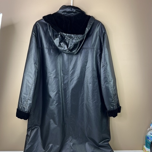 Unique herluf Design Denmark Black Raincoat size Large - Picture 2 of 11